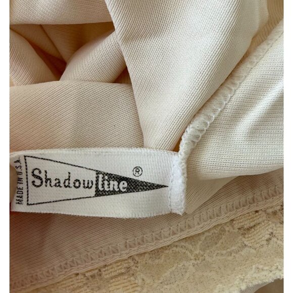 Shadowline Beige Nylon Half Slip With Lace Hem Small Tall - Picture 3 of 4